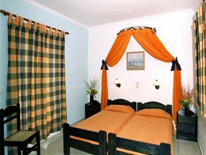 Anagenessis Village Hotel Kalamaki  Ngoại thất bức ảnh